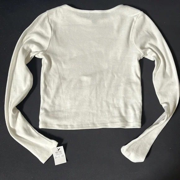 Lost in the 🔥 NWT Art Class Girls Long Sleeved 100% Cotton Tee - Picture 2 of 4